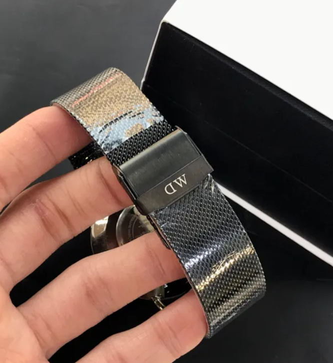 DW watch 3 Daniel Wellington Men’s Slim Quartz Watch – Stainless Steel Chain | Minimal Index Dial Premium Wristwatch